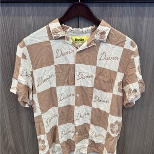 🚨Men’s Small Duvin Button Down Shirt🚨